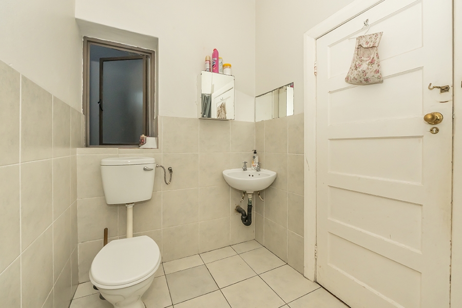 2 Bedroom Property for Sale in Newlands Western Cape